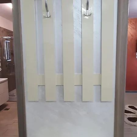 Apartament Luxury Cu Centru Spa Piscina Interioara Incalzita Sauna Jacuzzi Gym
