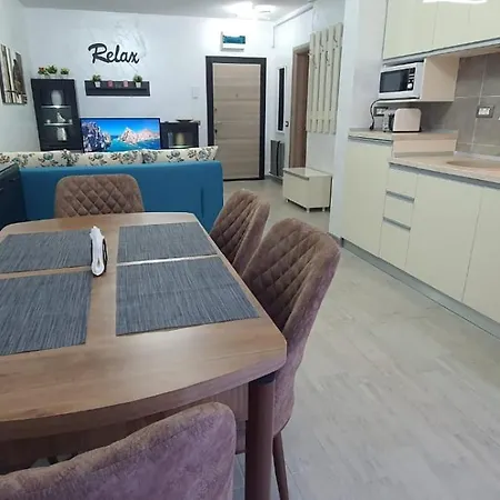 Apartament Luxury Cu Centru Spa Piscina Interioara Incalzita Sauna Jacuzzi Gym Năvodari