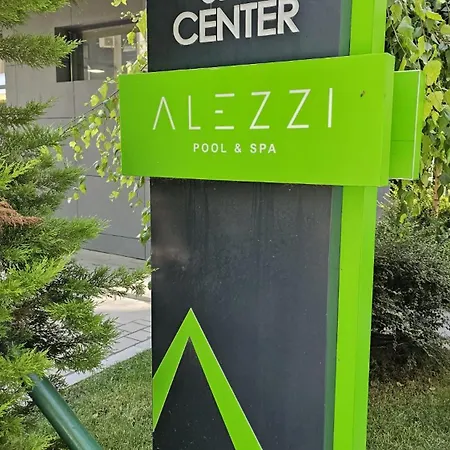 Apartament Luxury Cu Centru Spa Piscina Interioara Incalzita Sauna Jacuzzi Gym Năvodari